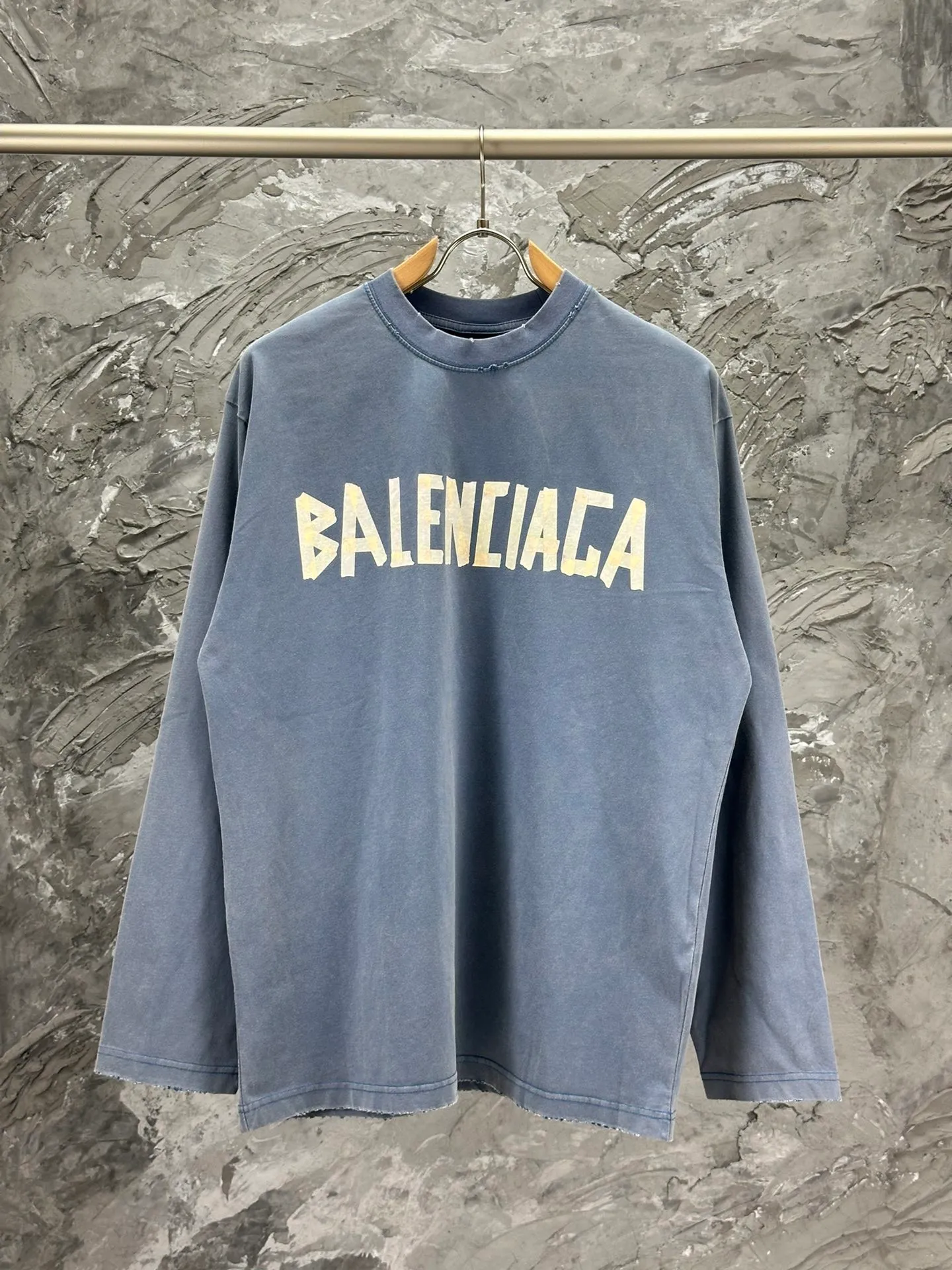 BALENCI*GA Series . 280g * 1 1 . . + . .os Same Style -Color：Cream White Green Blue -SIZE：XS S M L 8602#